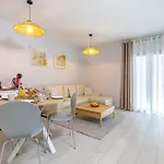 Casa Ancha 10 Daire Marbella